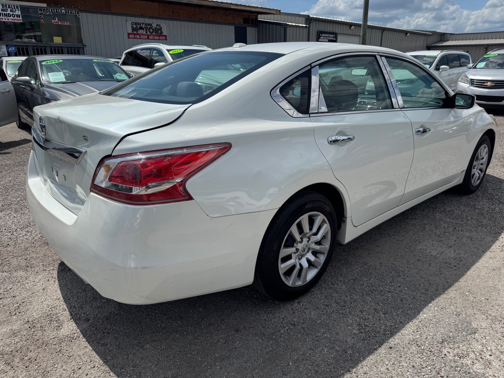 2015 Nissan Altima Image 6