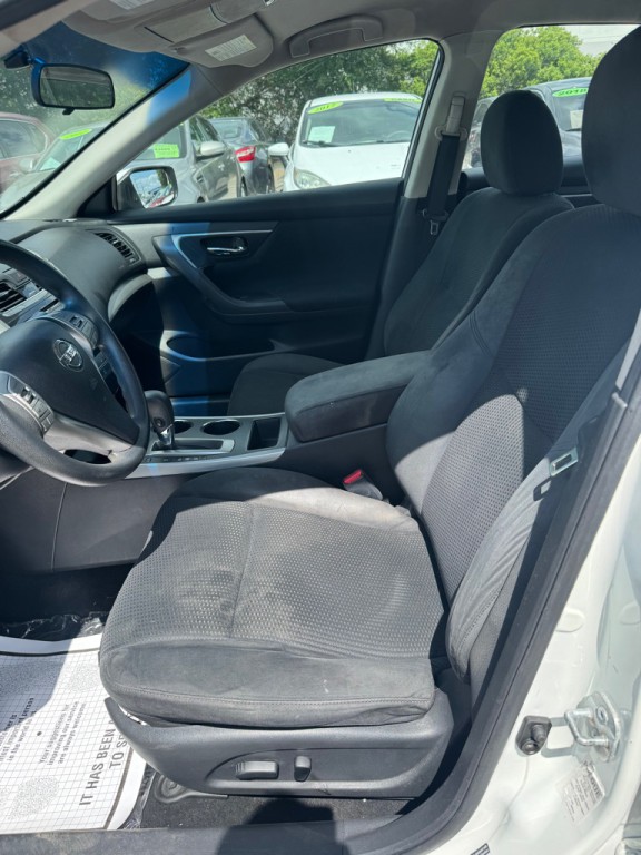 2015 Nissan Altima Image 7