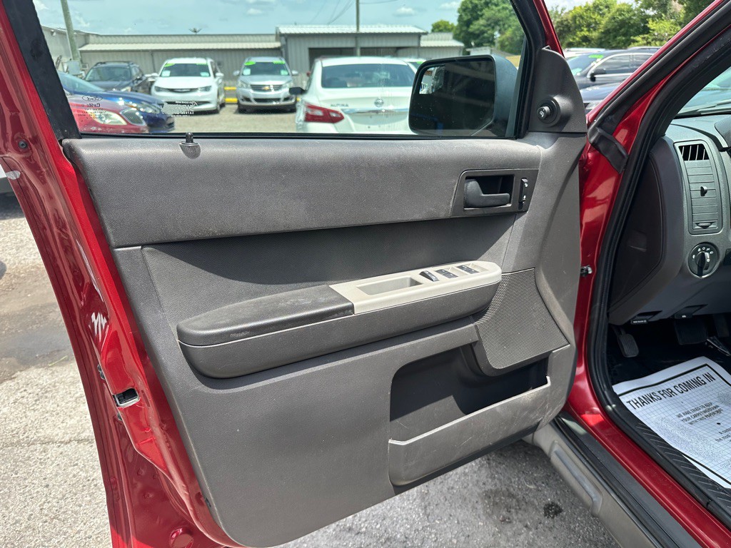 2012 Ford Escape Image 11