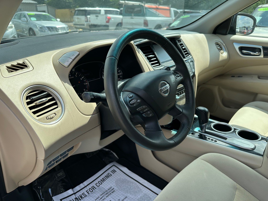 2016 Nissan Pathfinder Image 7