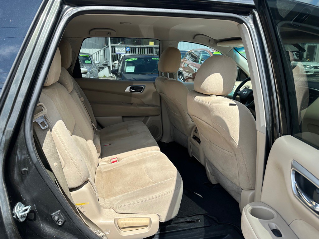 2016 Nissan Pathfinder Image 14
