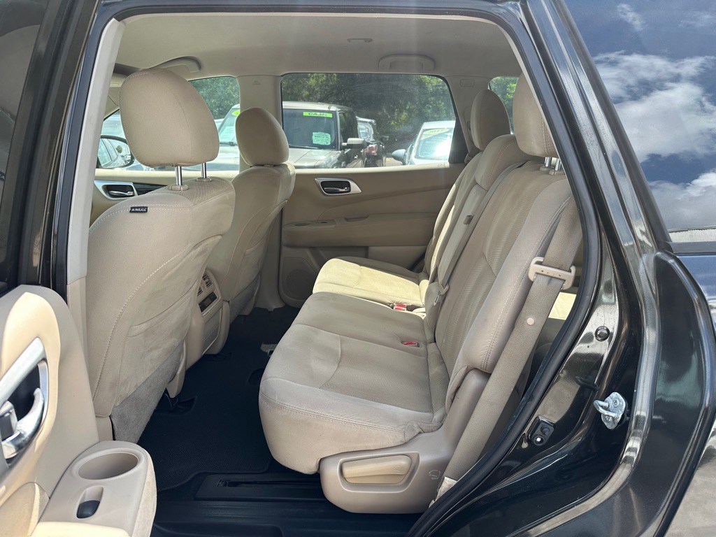 2016 Nissan Pathfinder Image 15