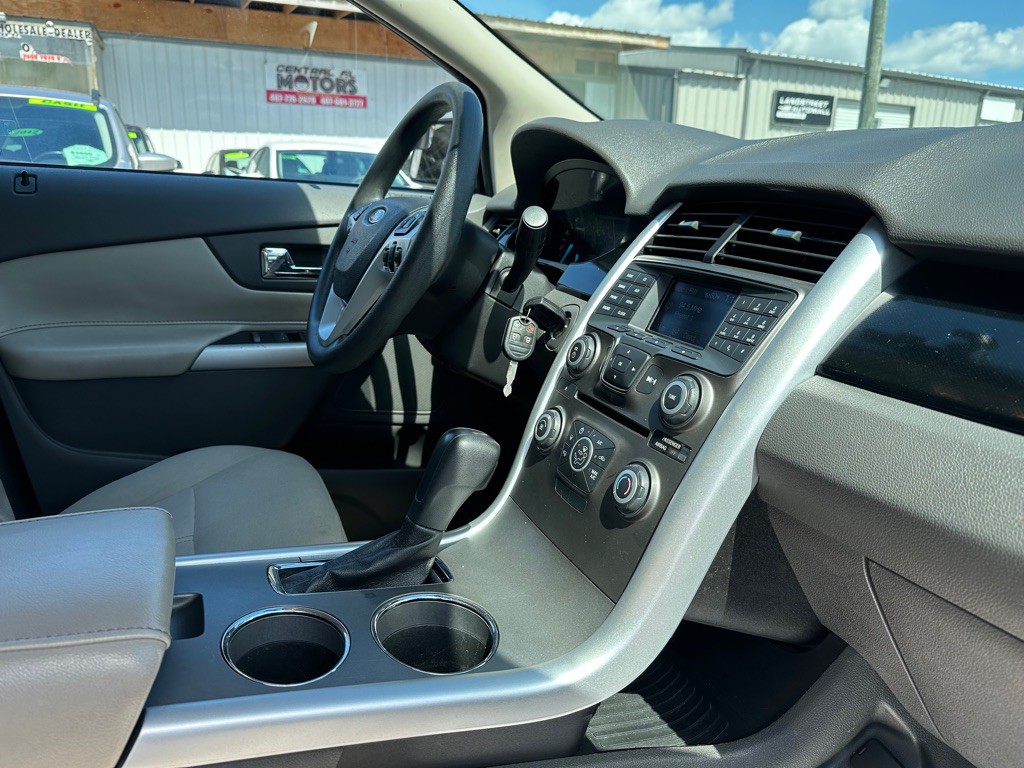 2011 Ford Edge Image 8