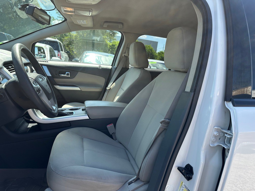 2011 Ford Edge Image 10