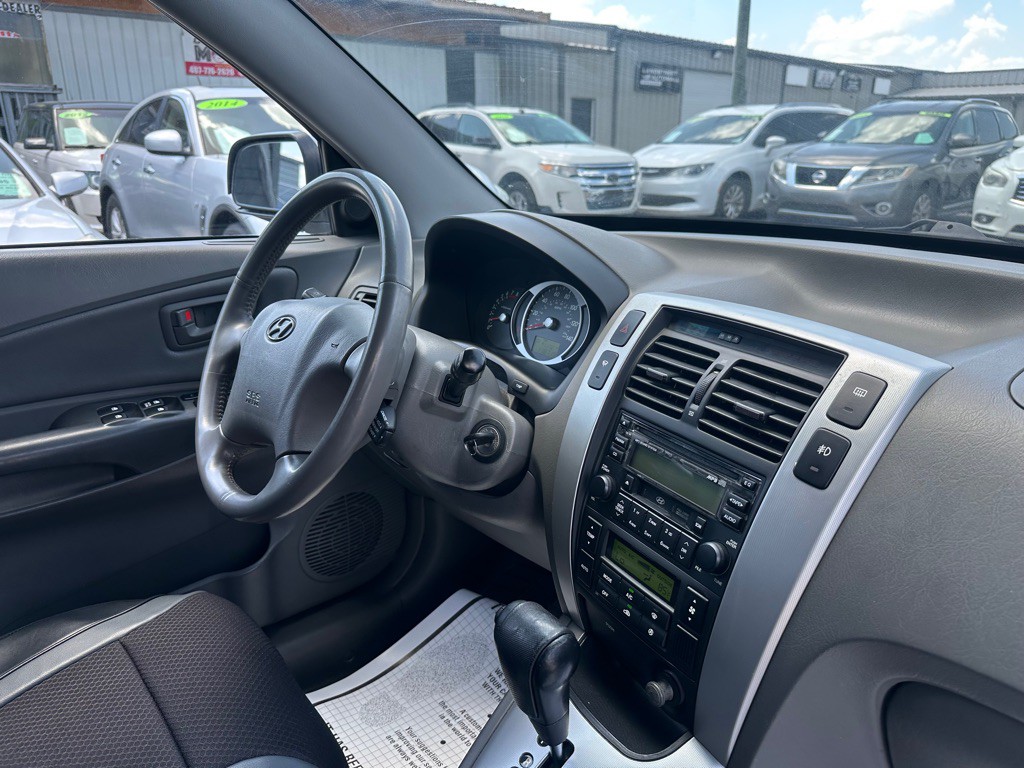 2007 Hyundai Tucson Image 8