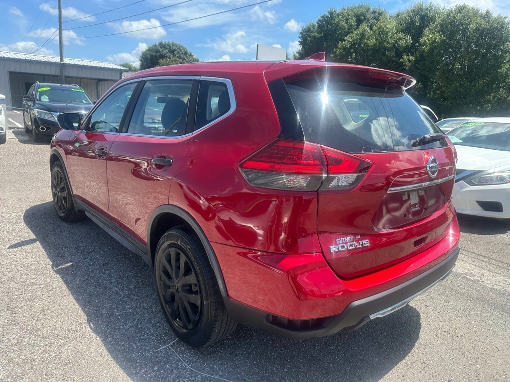 2017 Nissan Rogue Image 4