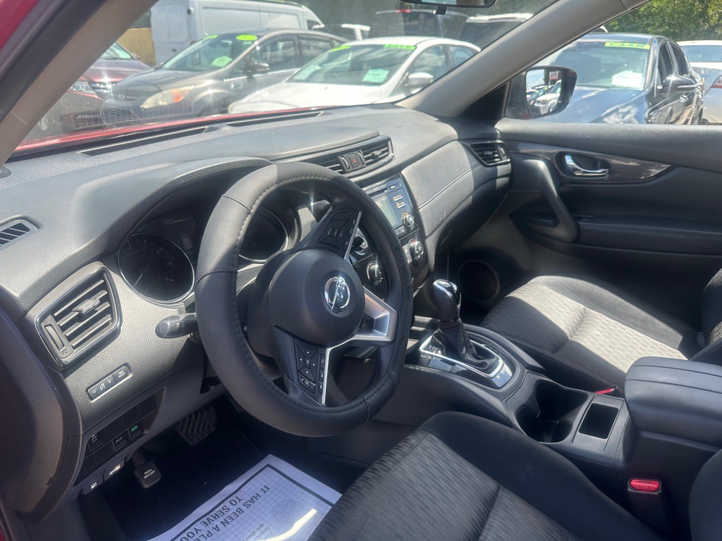 2017 Nissan Rogue Image 7