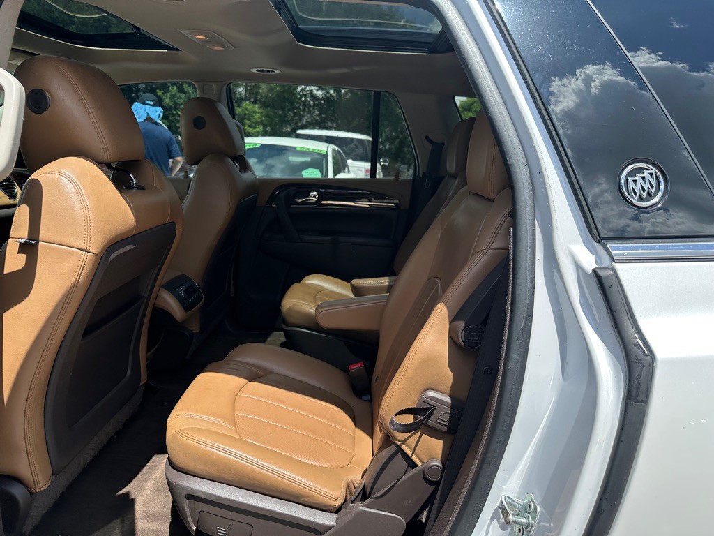 2016 Buick Enclave Image 12