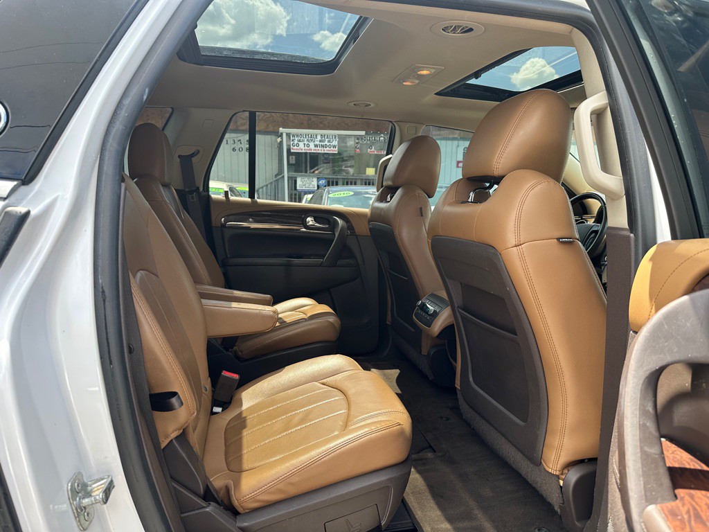 2016 Buick Enclave Image 15