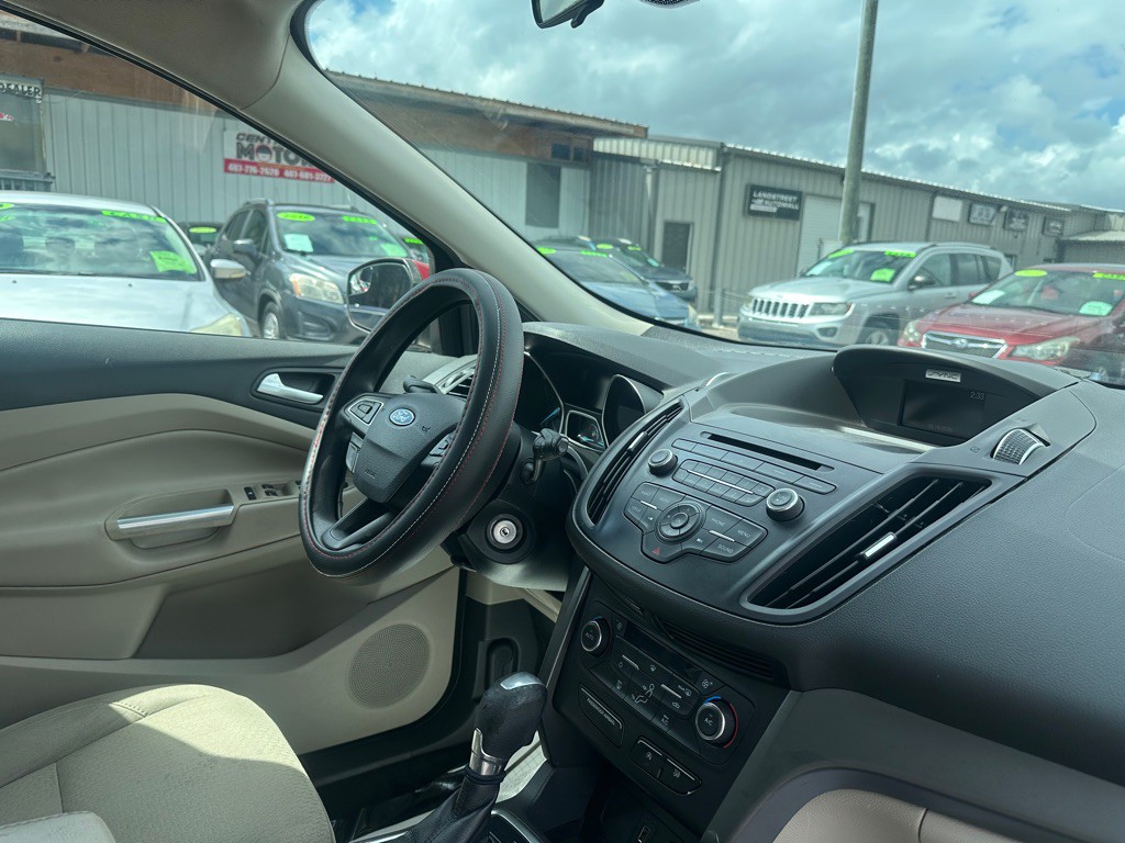 2017 Ford Escape Image 8