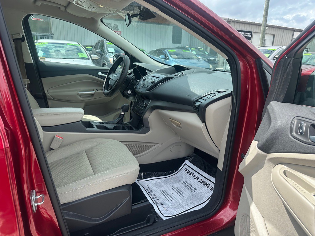 2017 Ford Escape Image 12