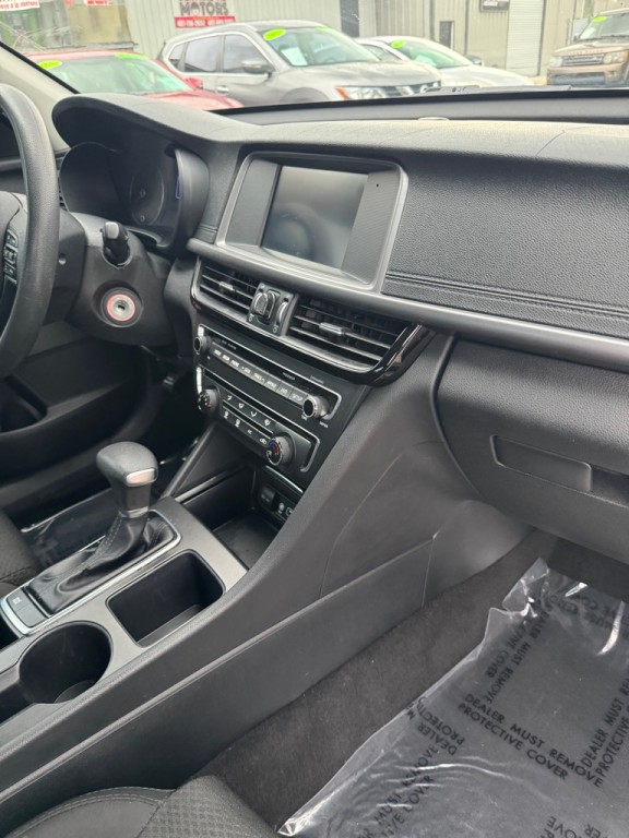 2017 Kia Optima Image 12