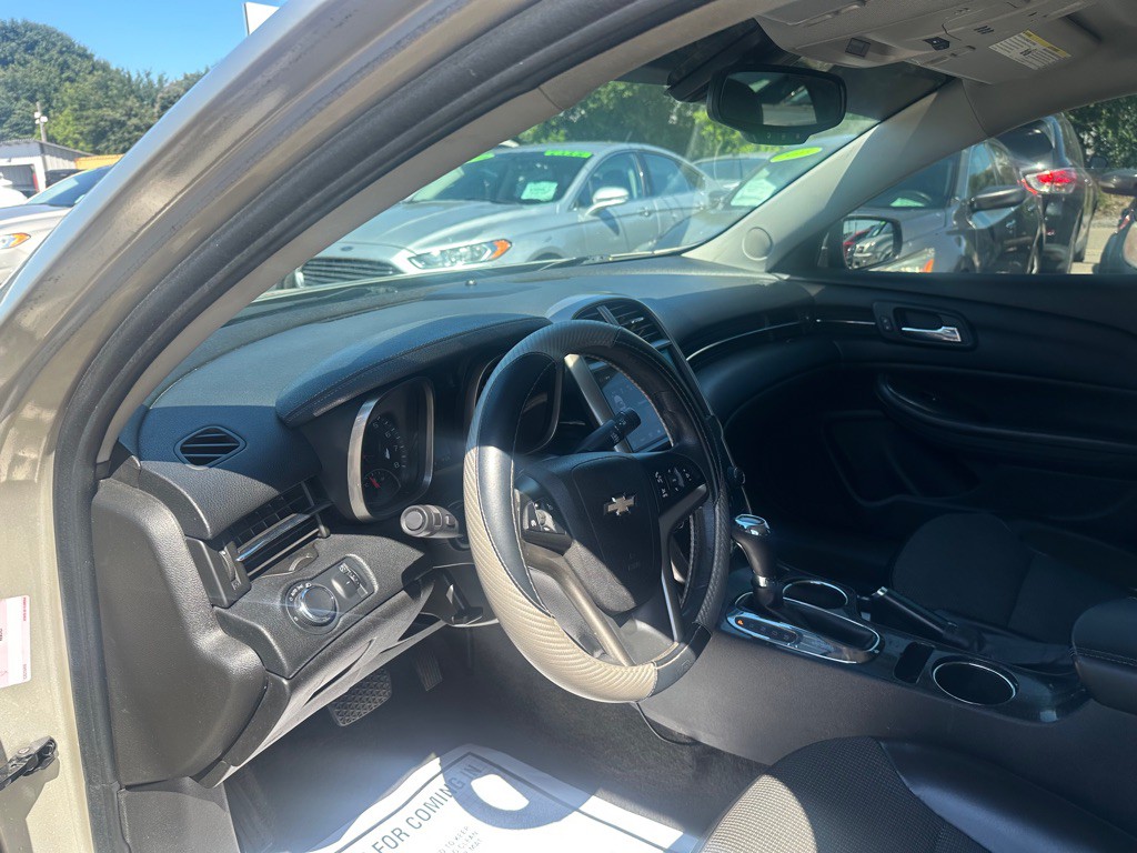 2014 Chevrolet Malibu Image 7