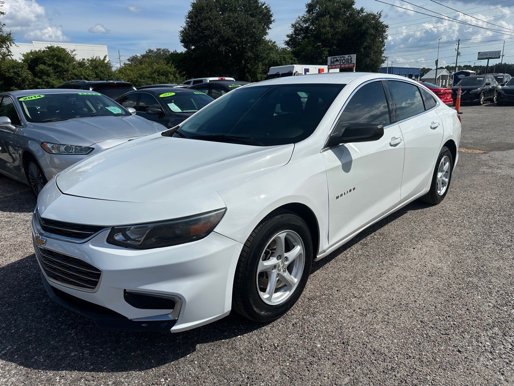 2018 Chevrolet Malibu Image 1
