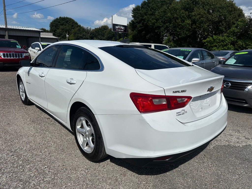 2018 Chevrolet Malibu Image 4
