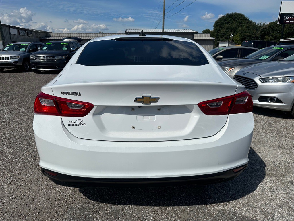 2018 Chevrolet Malibu Image 5