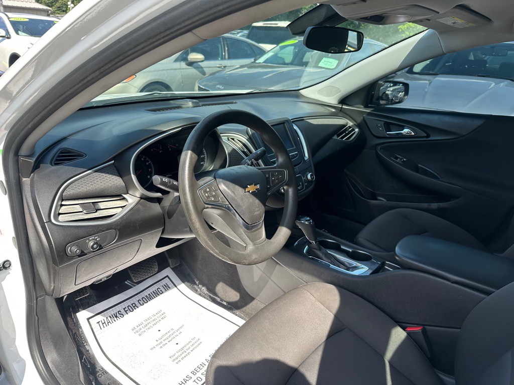 2018 Chevrolet Malibu Image 7