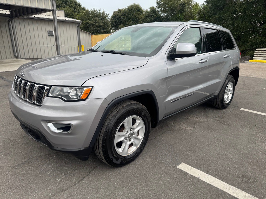 2017 Jeep Grand Cherokee Image 1
