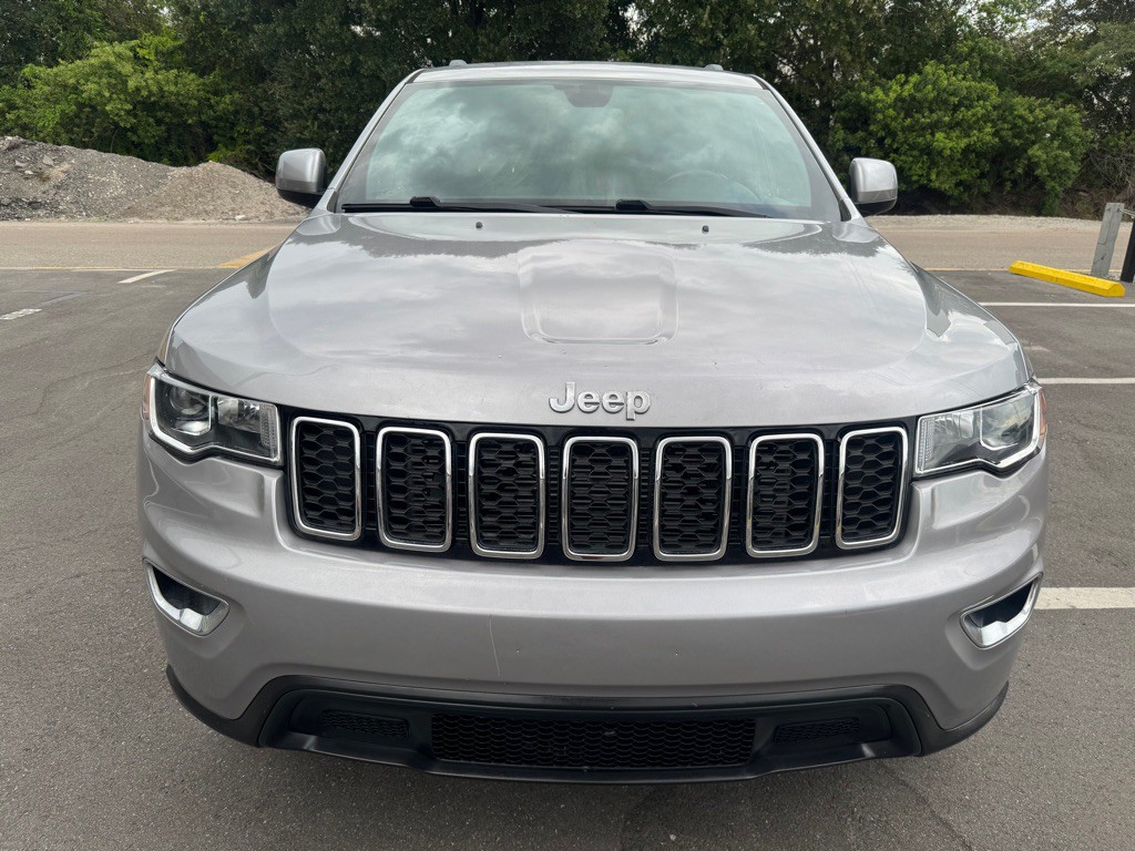2017 Jeep Grand Cherokee Image 3