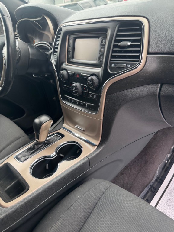2017 Jeep Grand Cherokee Image 14