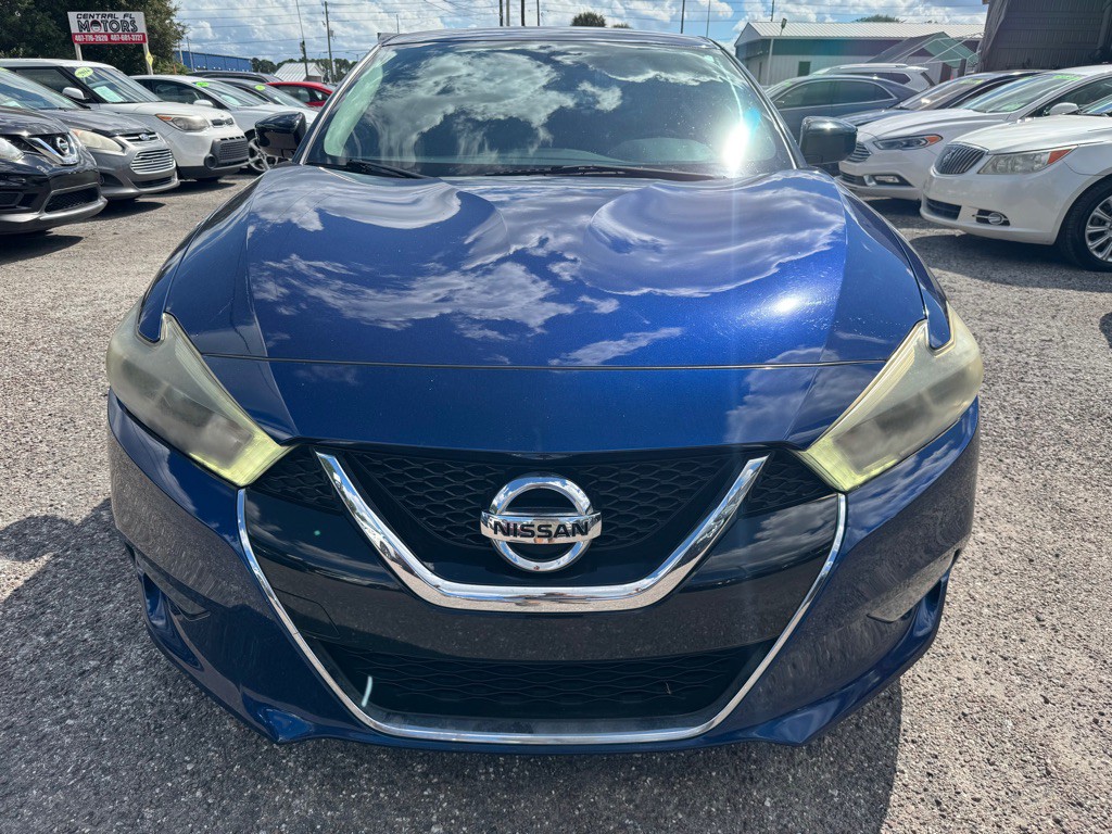 2018 Nissan Maxima Image 2