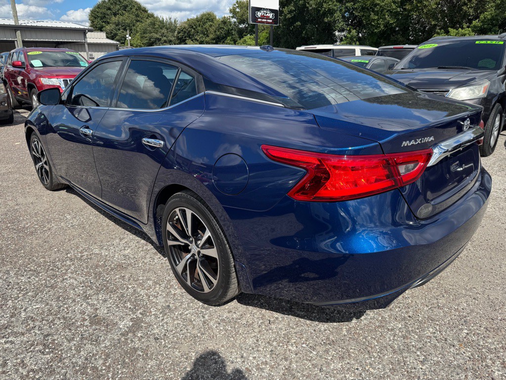 2018 Nissan Maxima Image 5