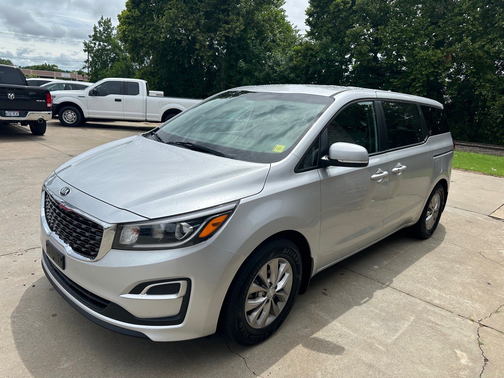 2020 Kia Sedona Image 6