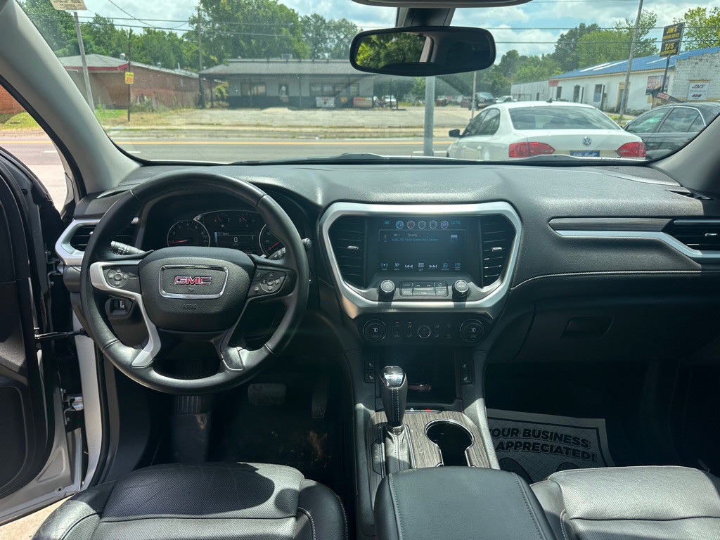 2018 GMC Acadia Image 9