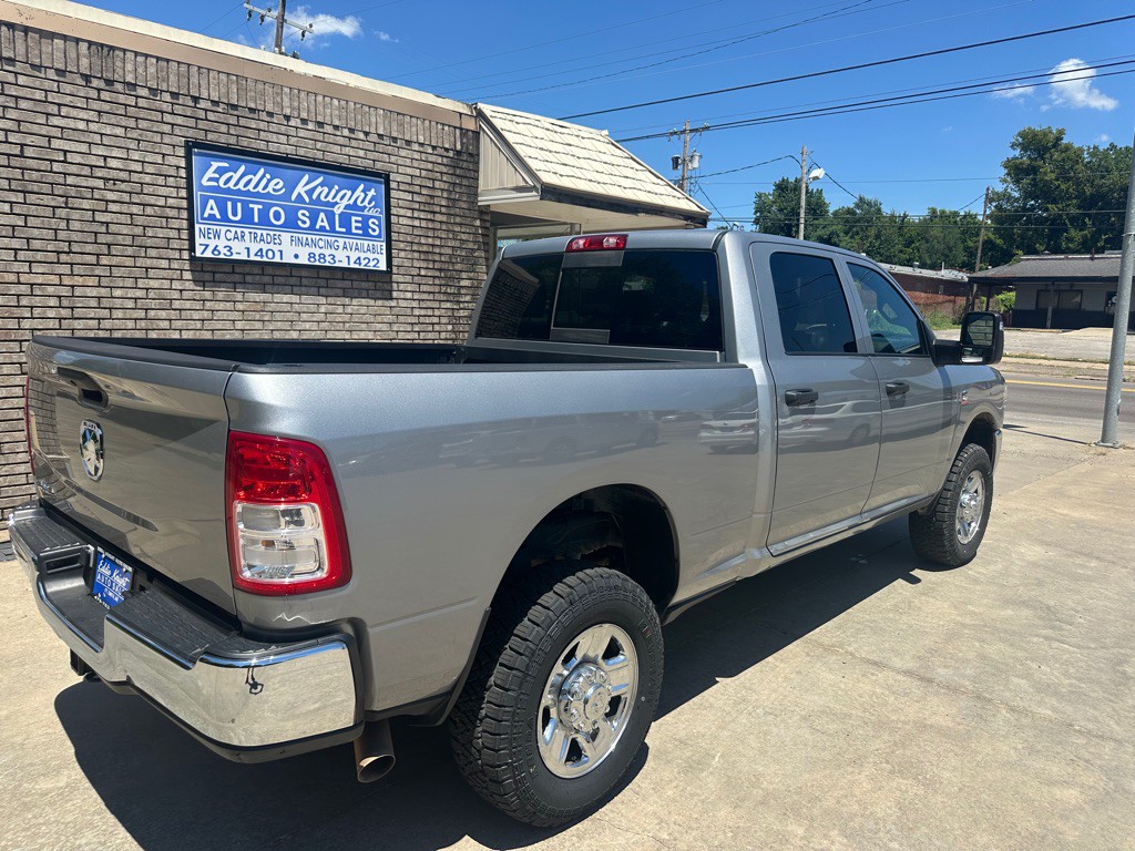 2024 RAM 2500 Image 3