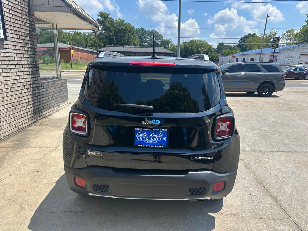 2015 Jeep Renegade Image 4