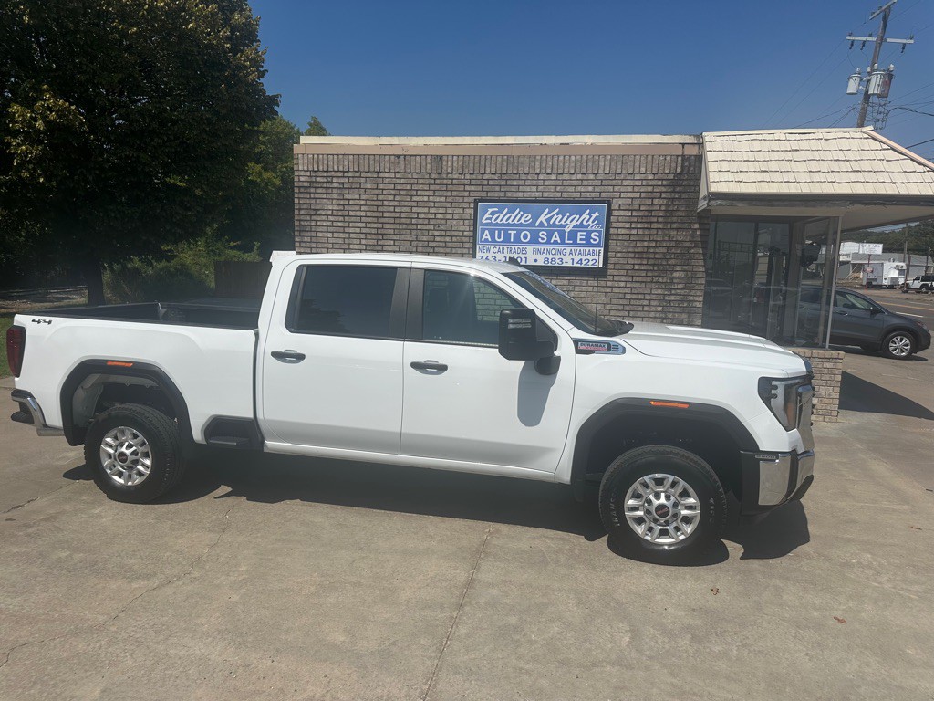 2024 GMC Sierra Image 2