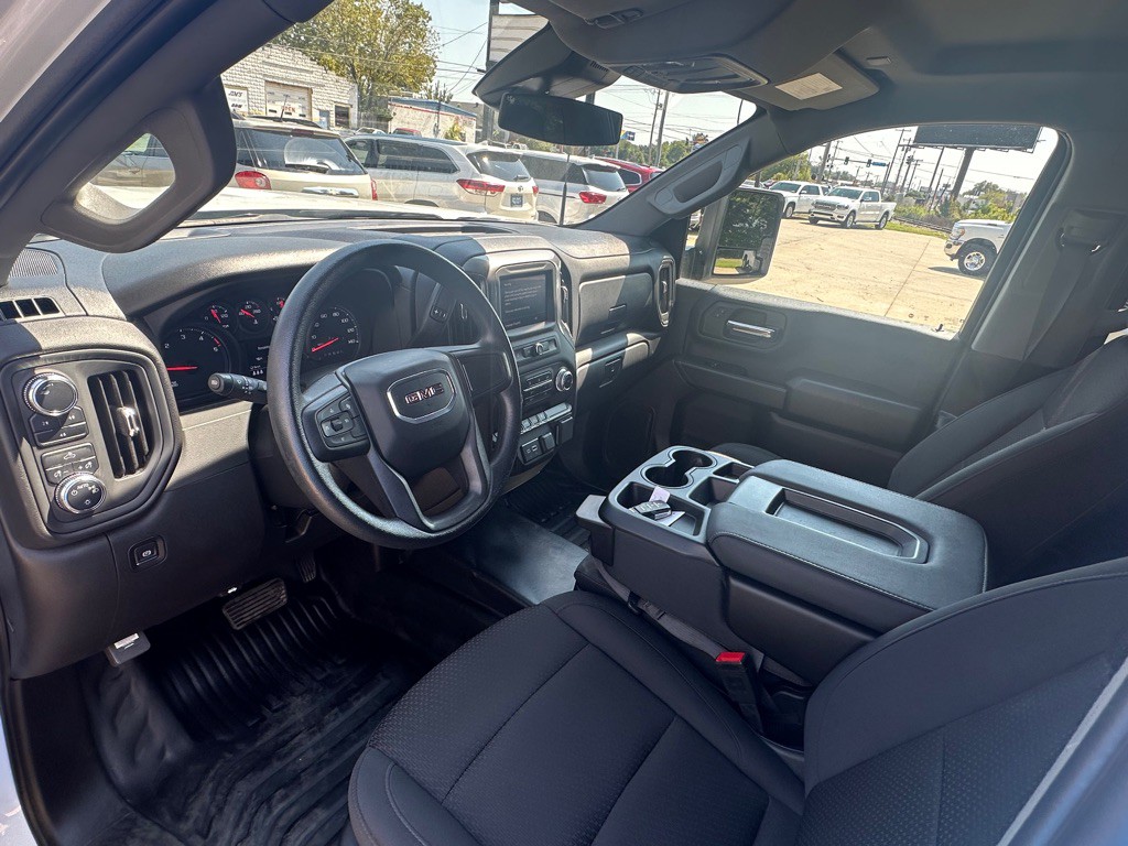 2024 GMC Sierra Image 7