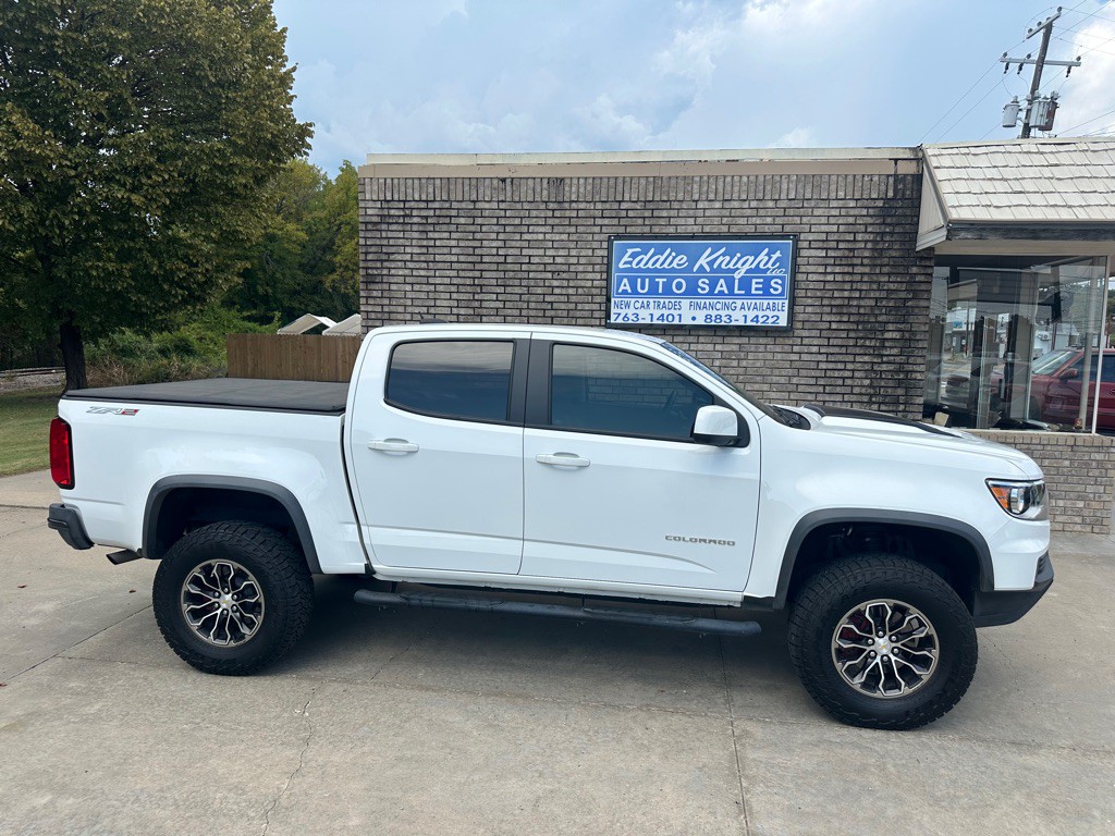 2022 Chevrolet Colorado Image 2