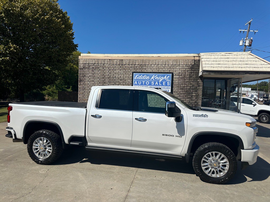 2022 Chevrolet Silverado 1500 Image 2