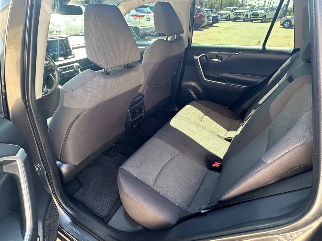 2020 Toyota Rav4 Image 8