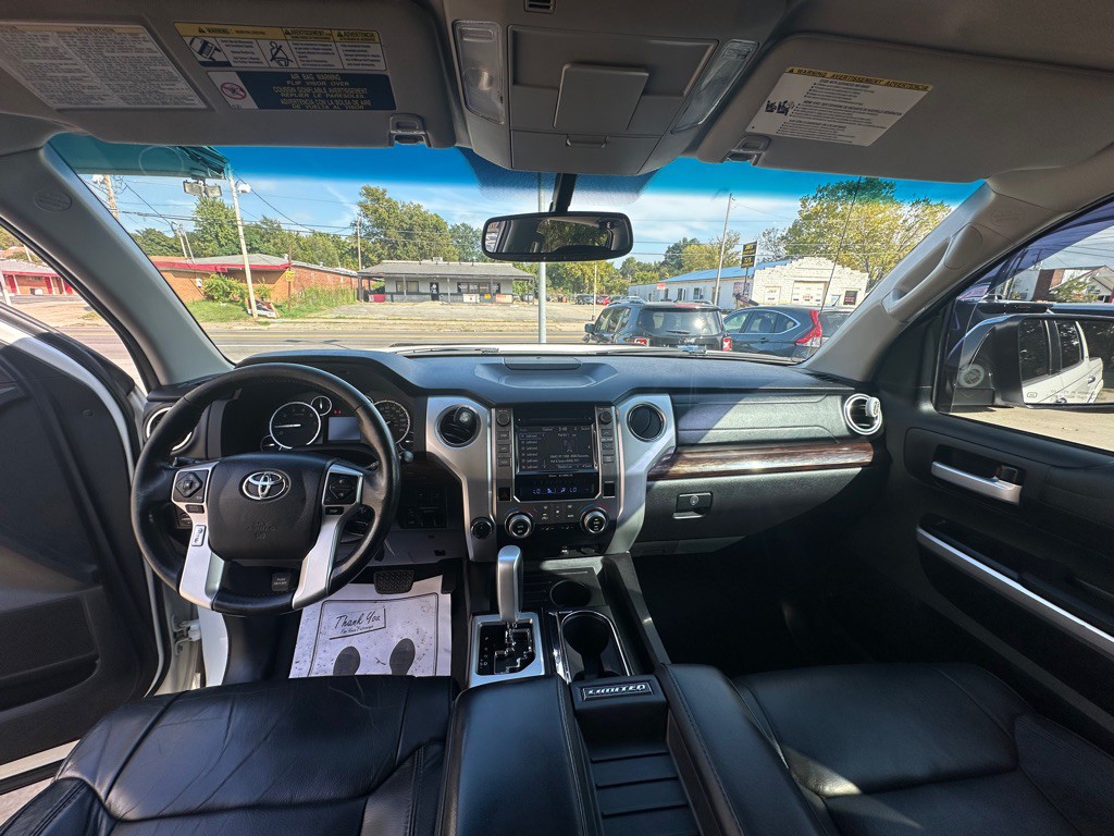 2016 Toyota Tundra Image 9