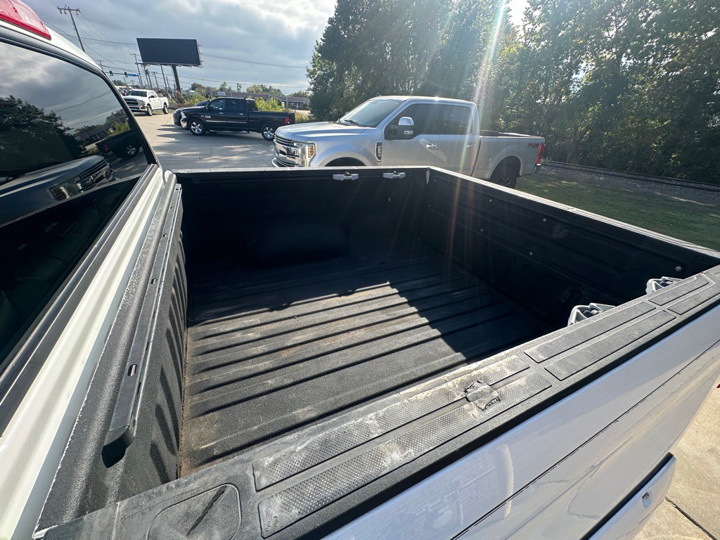 2016 Toyota Tundra Image 10