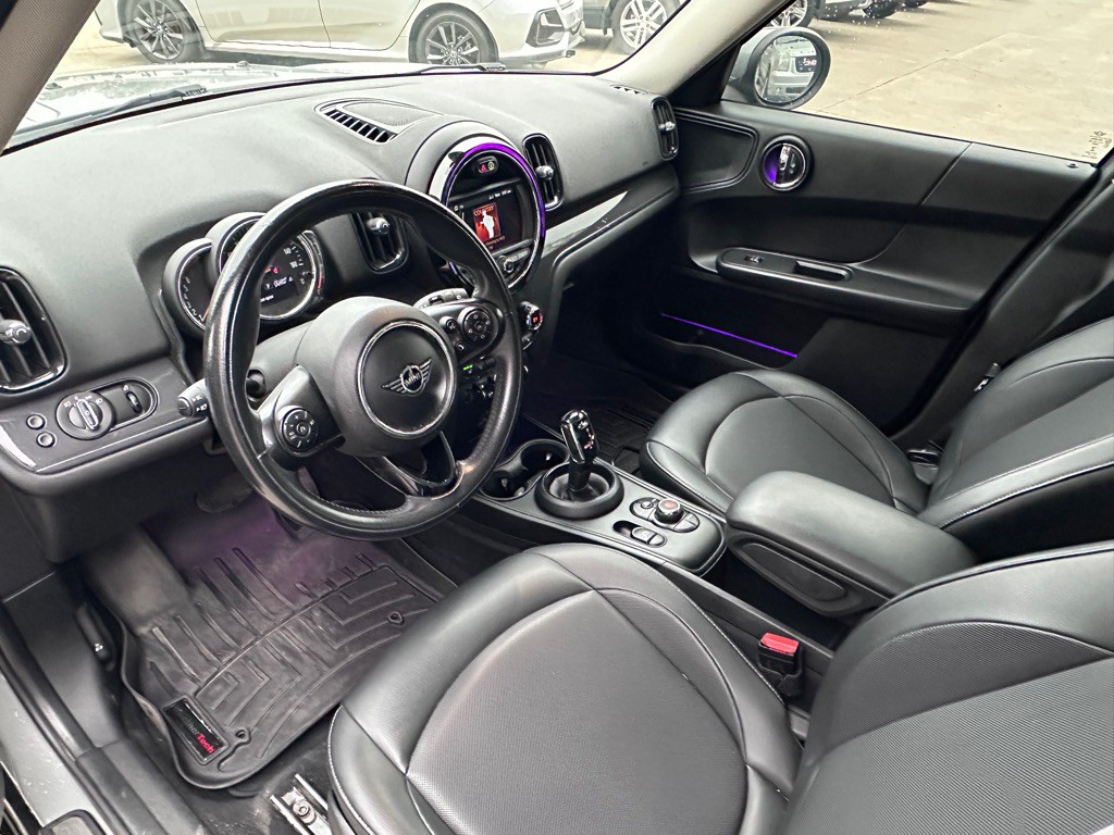 2020 MINI Cooper Image 7