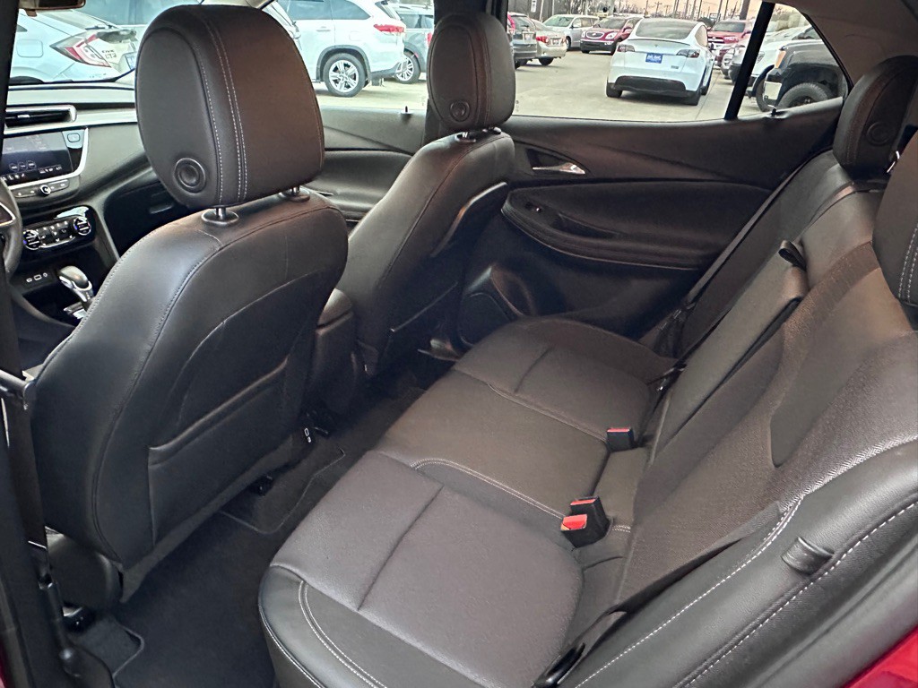 2022 Buick Enclave Image 8