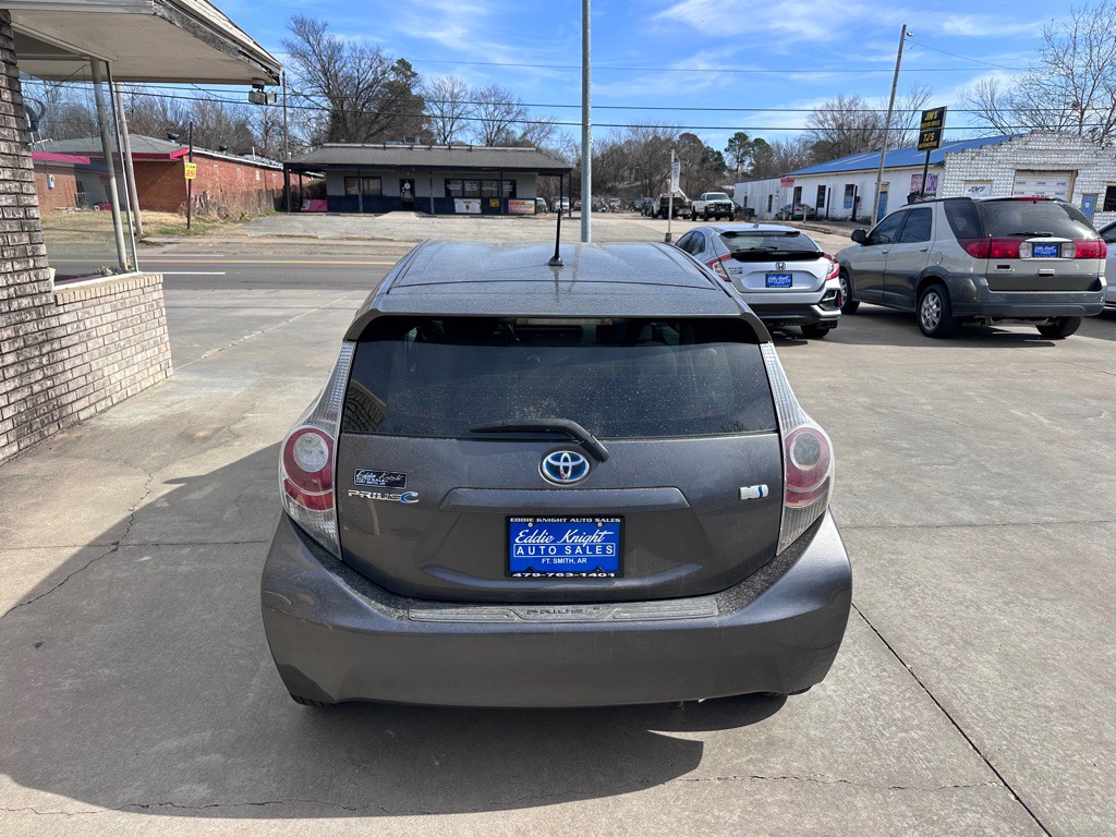 2012 Toyota Prius Image 4