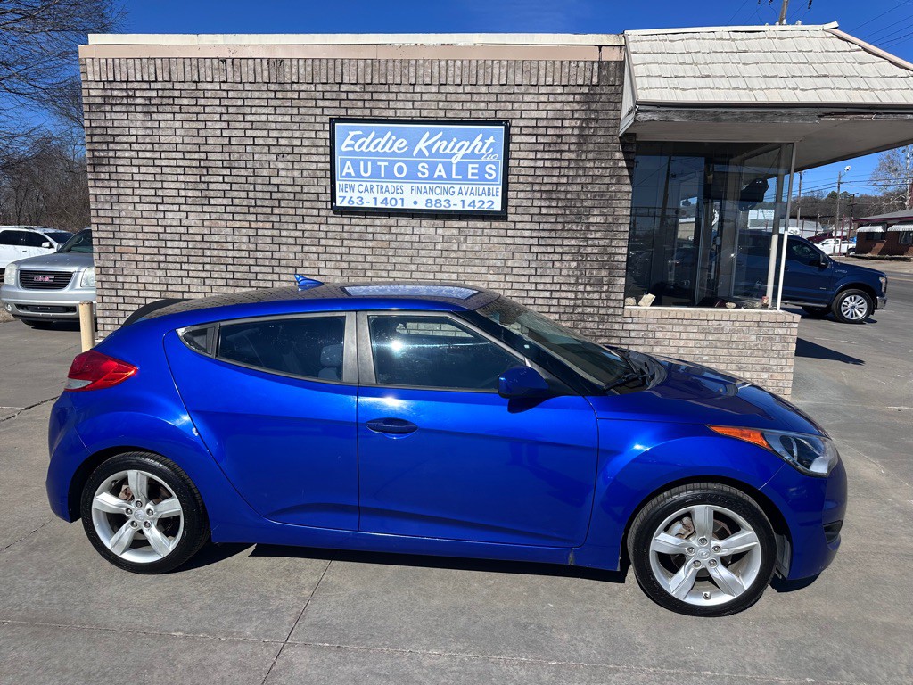 2012 Hyundai Veloster Image 2
