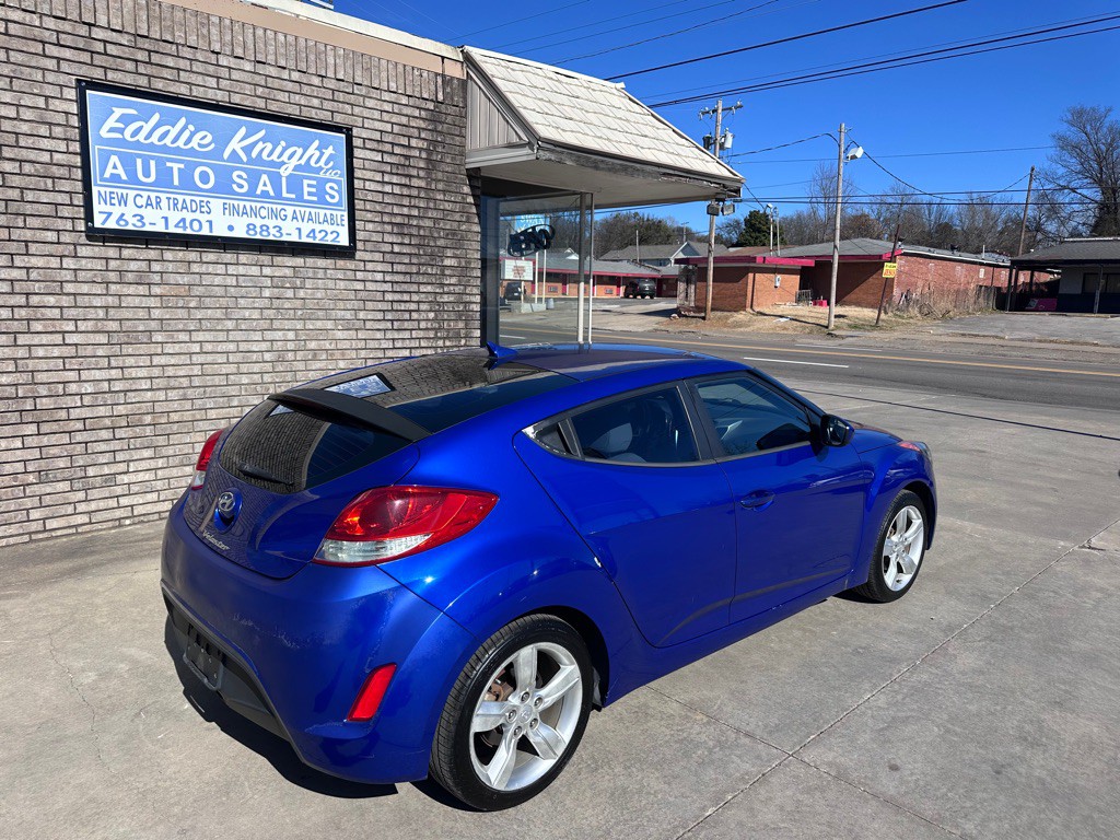 2012 Hyundai Veloster Image 3