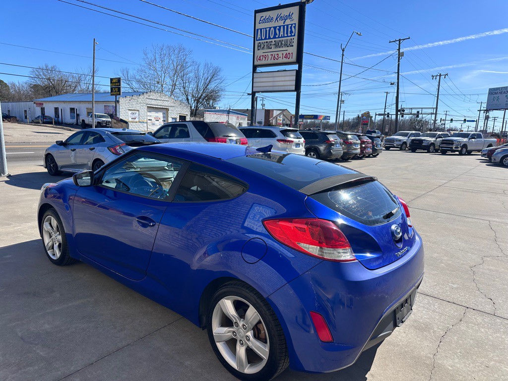 2012 Hyundai Veloster Image 5