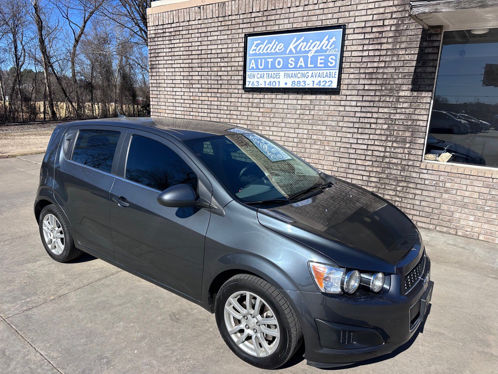 2013 Chevrolet Sonic Image 1