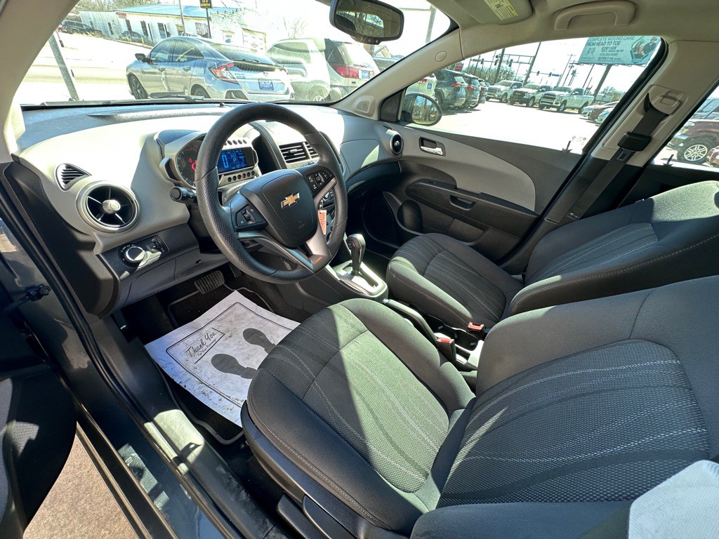 2013 Chevrolet Sonic Image 7