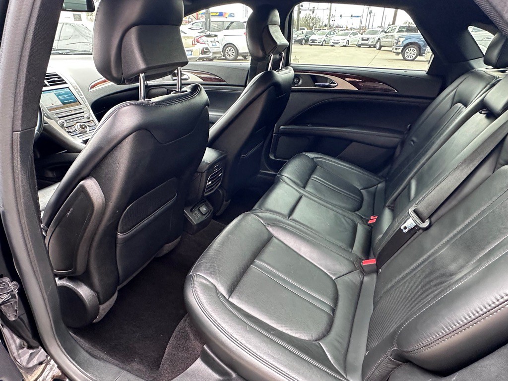 2017 Lincoln MKZ Image 8