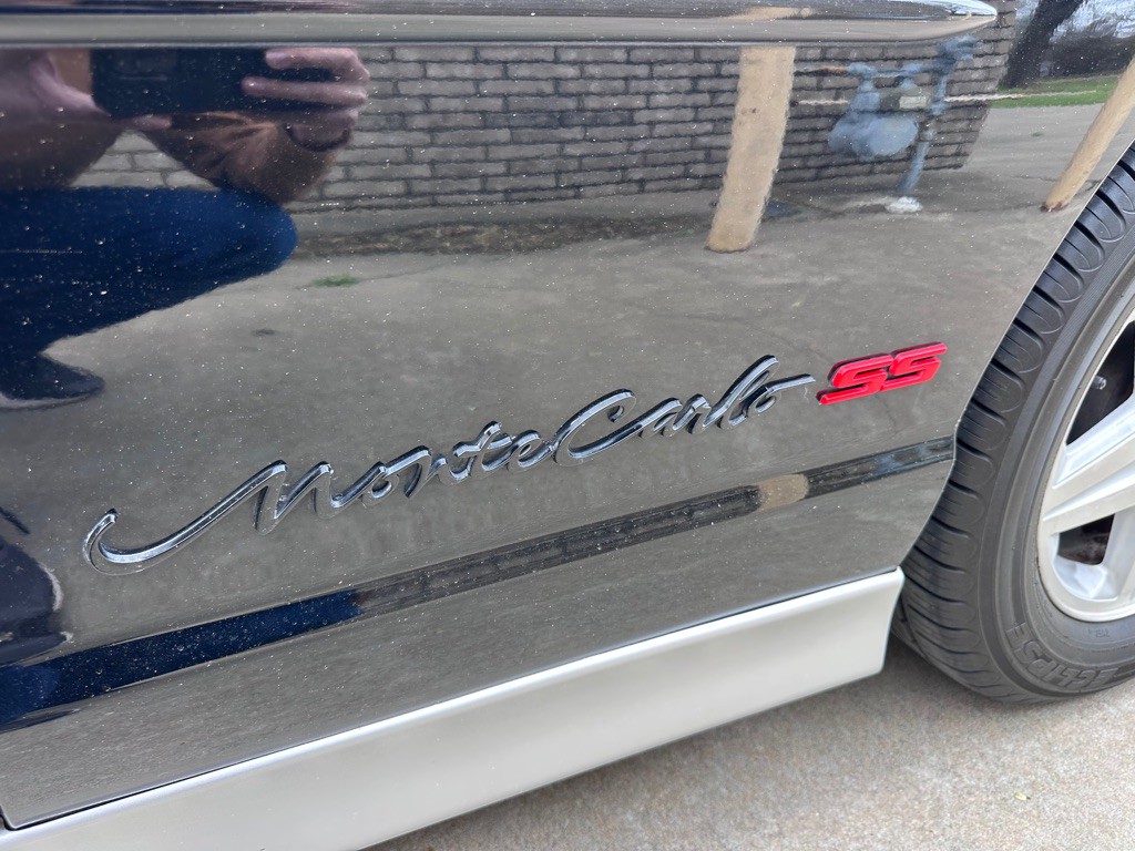 2002 Chevrolet Monte Carlo Image 7