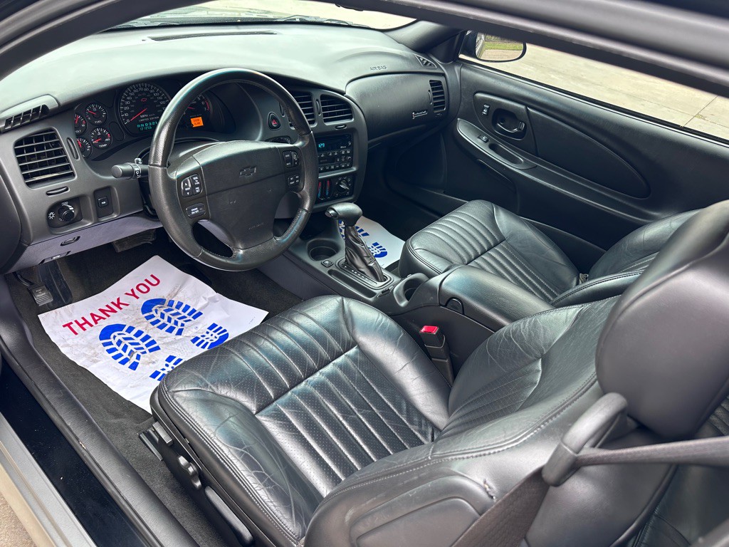 2002 Chevrolet Monte Carlo Image 8