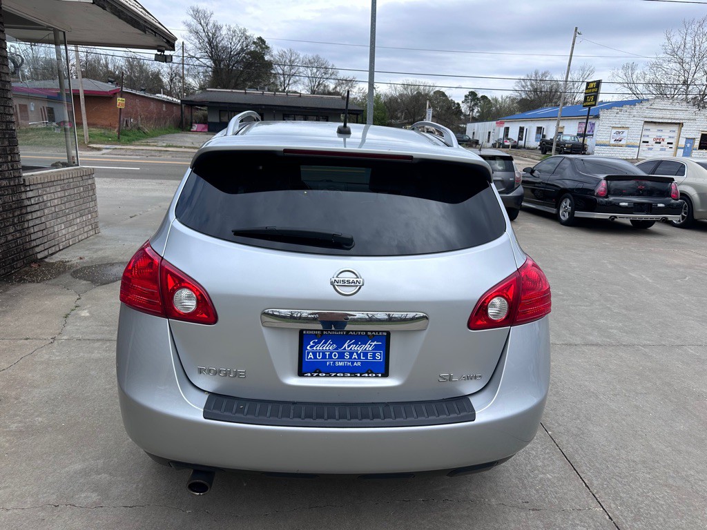 2011 Nissan Rogue Image 4