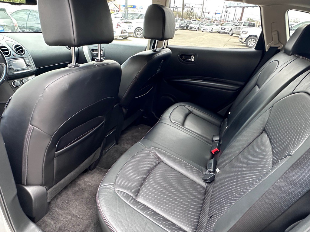 2011 Nissan Rogue Image 8